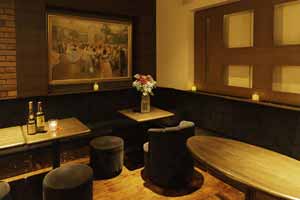 竹ノ塚で一番の老舗キャバクラ高級店ルパン乃小屋の店内MAP3