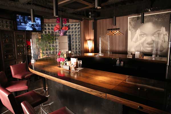 竹ノ塚のガールズバー、ビブロスの店内写真